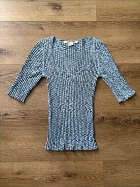 Veronica Beard NWOT Heathered Blue and Gray Ribbed Body Slimming Scoop Neck Top